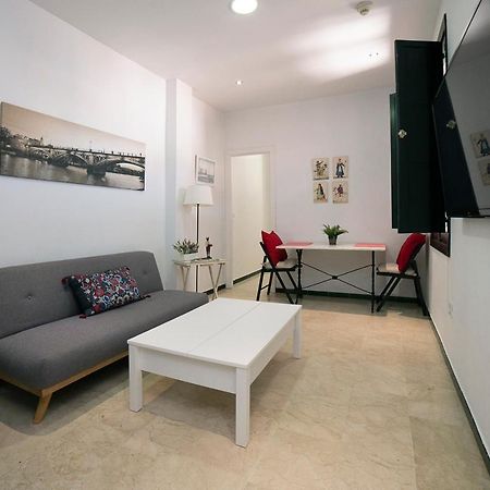 Alohamundi Lumbreras II Apartment Seville Luaran gambar