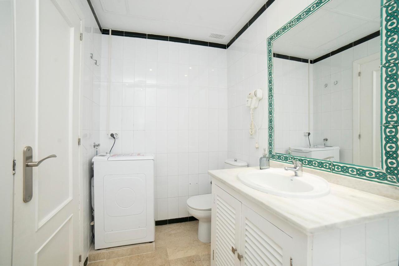 Alohamundi Lumbreras II Apartment Seville Luaran gambar